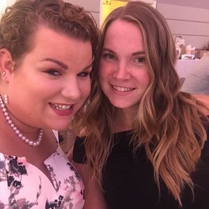 Meet your Posher, Caitlin